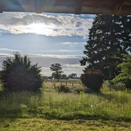 La Dépendance De La Ferme Blanche Appartement Dompierre-sur-Veyle